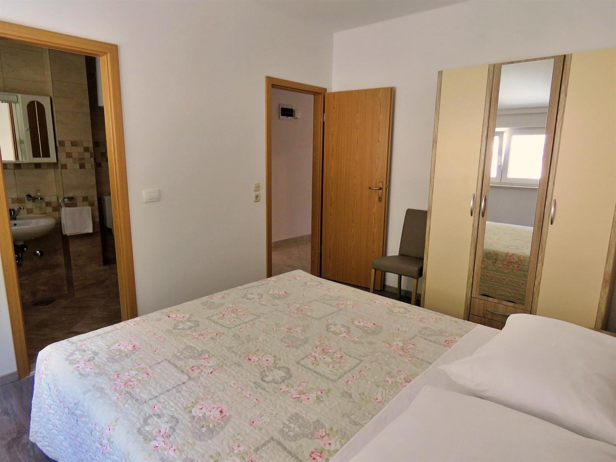 Apartments Zvone Omiš Esterno foto