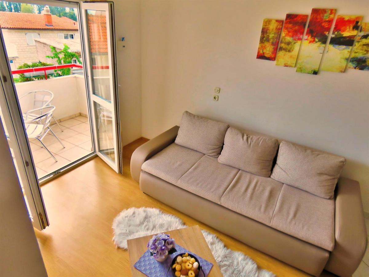 Apartments Zvone Omiš Esterno foto
